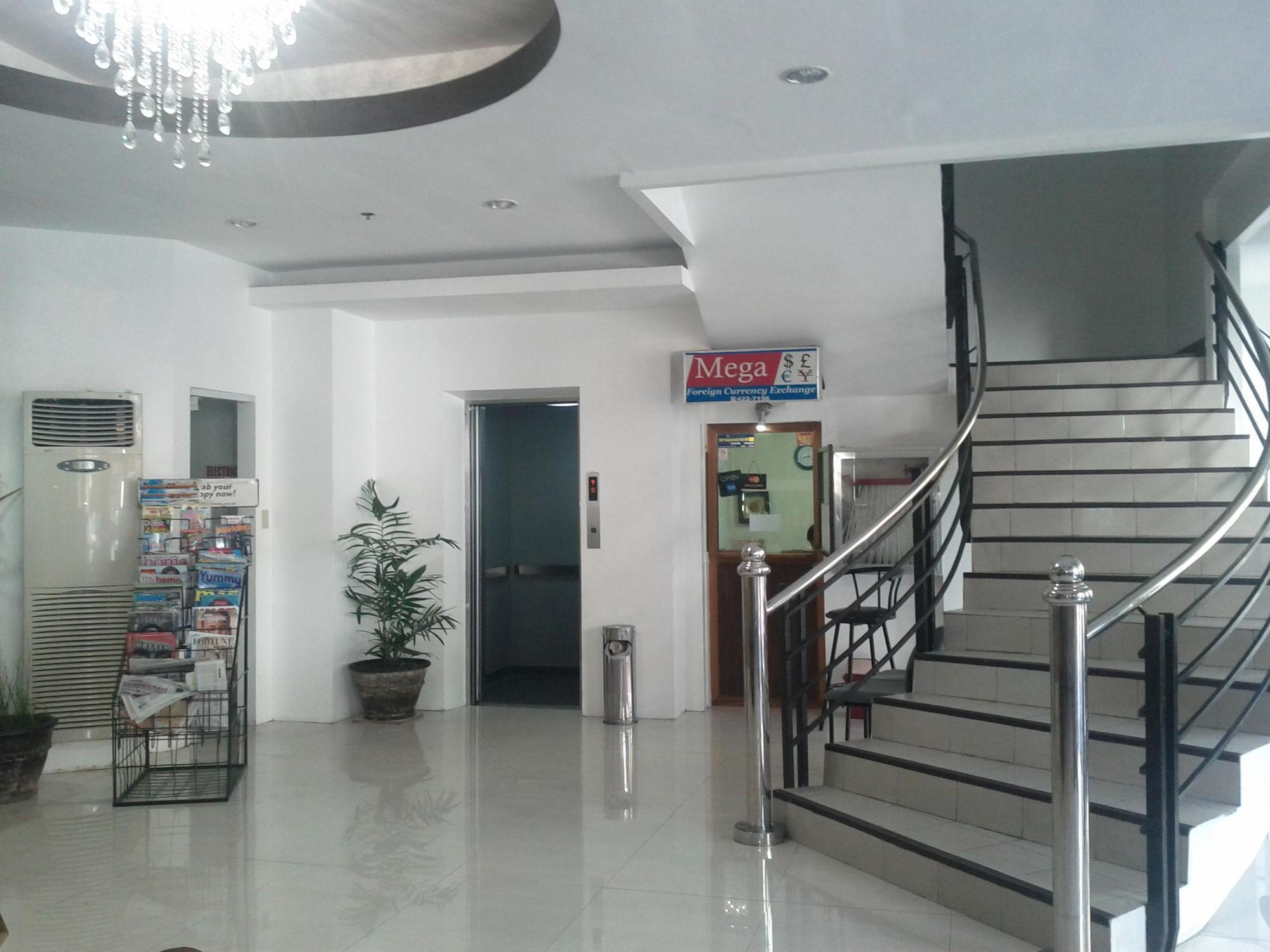 Check Inn Hotel Dumaguete City By Reddoorz Extérieur photo